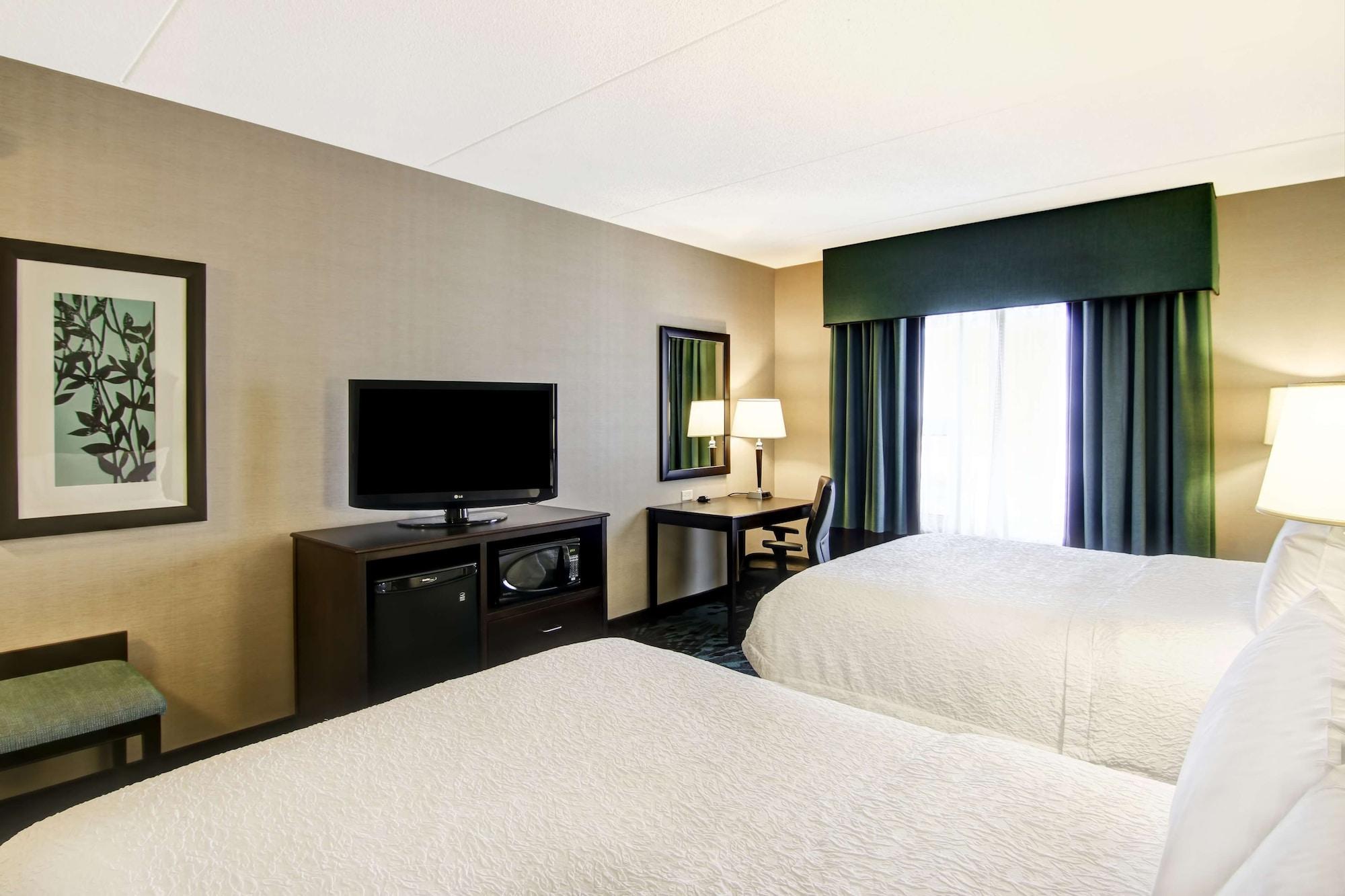 Hampton Inn By Hilton Toronto Airport Corporate Centre Екстериор снимка