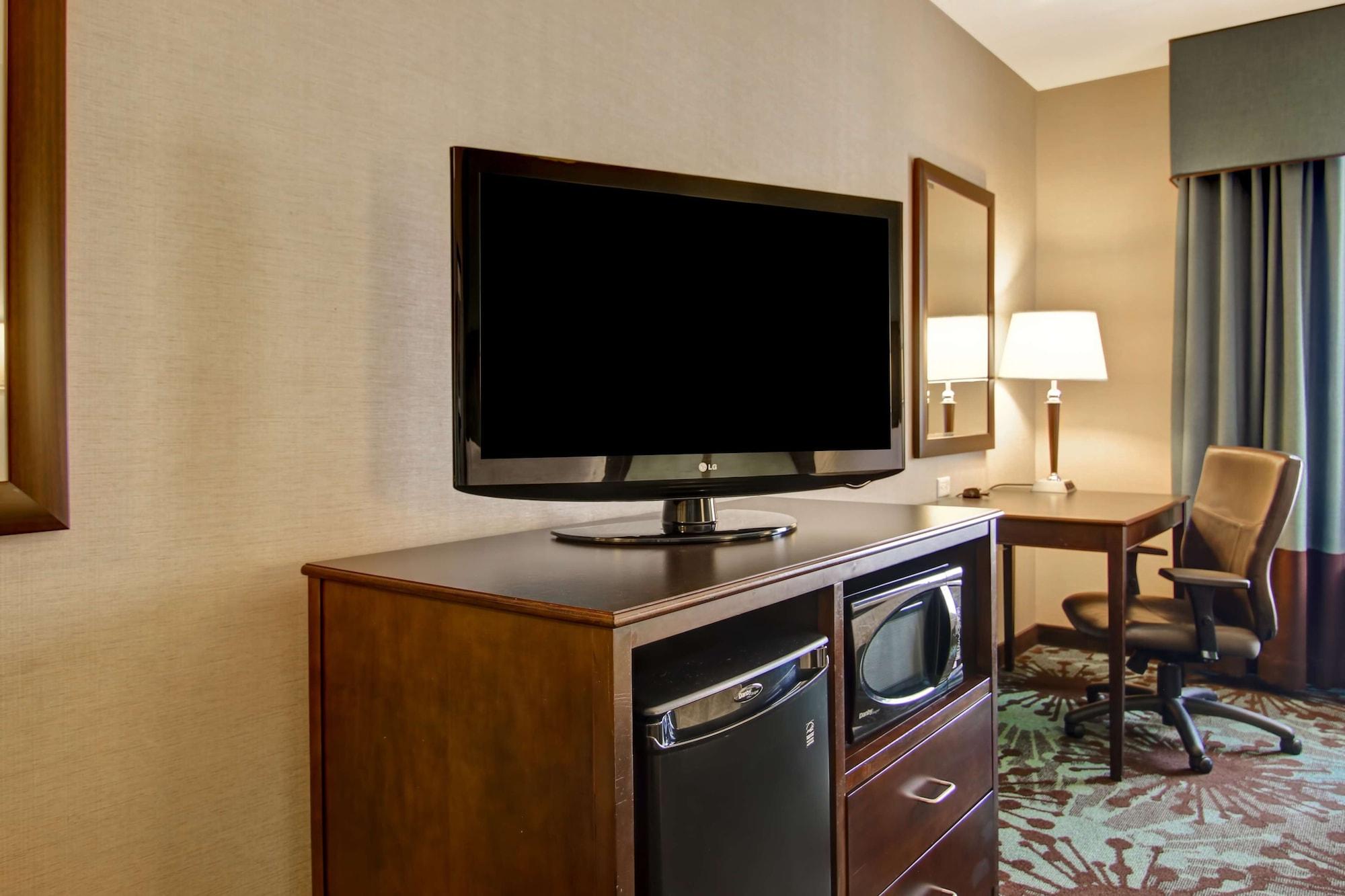 Hampton Inn By Hilton Toronto Airport Corporate Centre Екстериор снимка