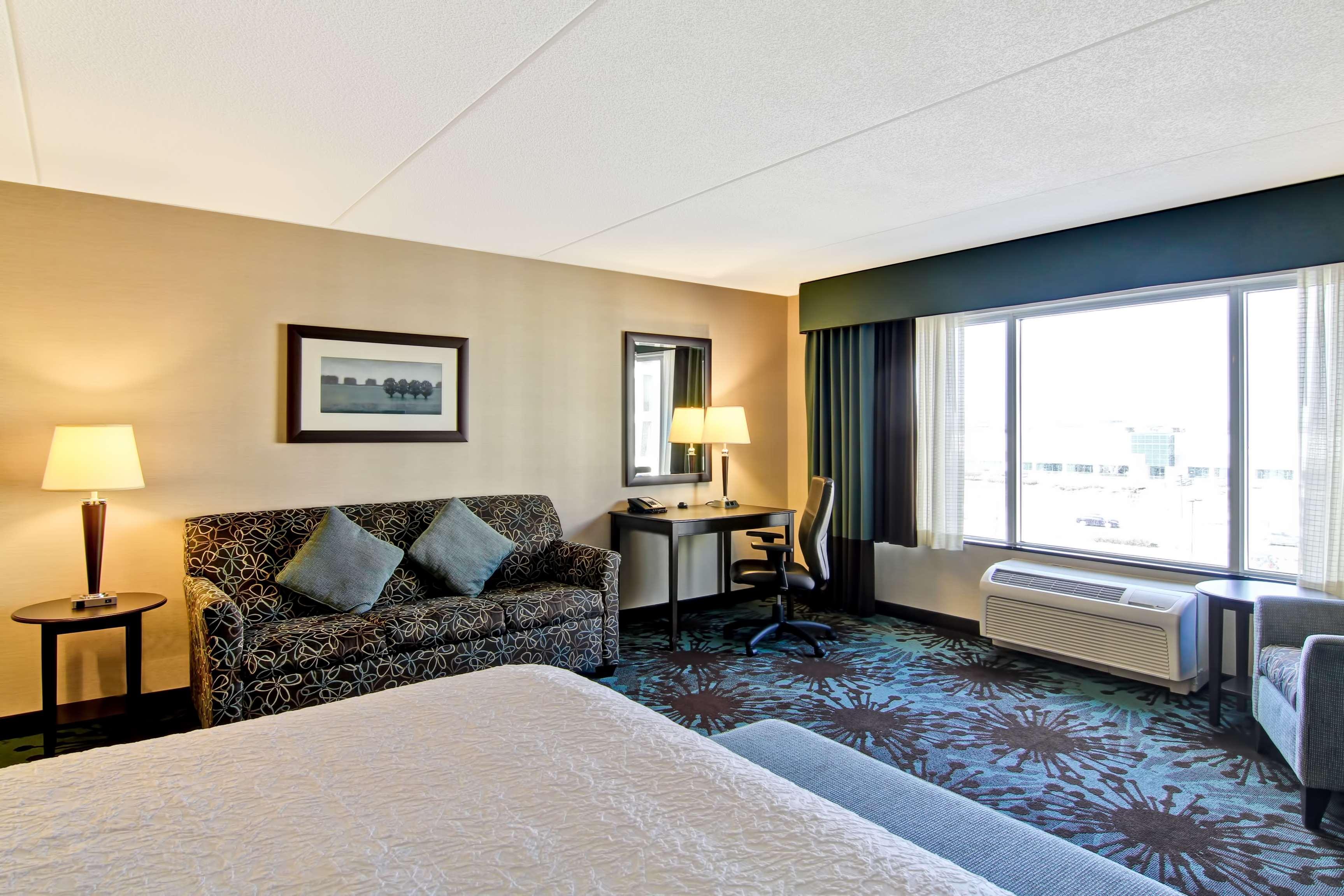 Hampton Inn By Hilton Toronto Airport Corporate Centre Екстериор снимка