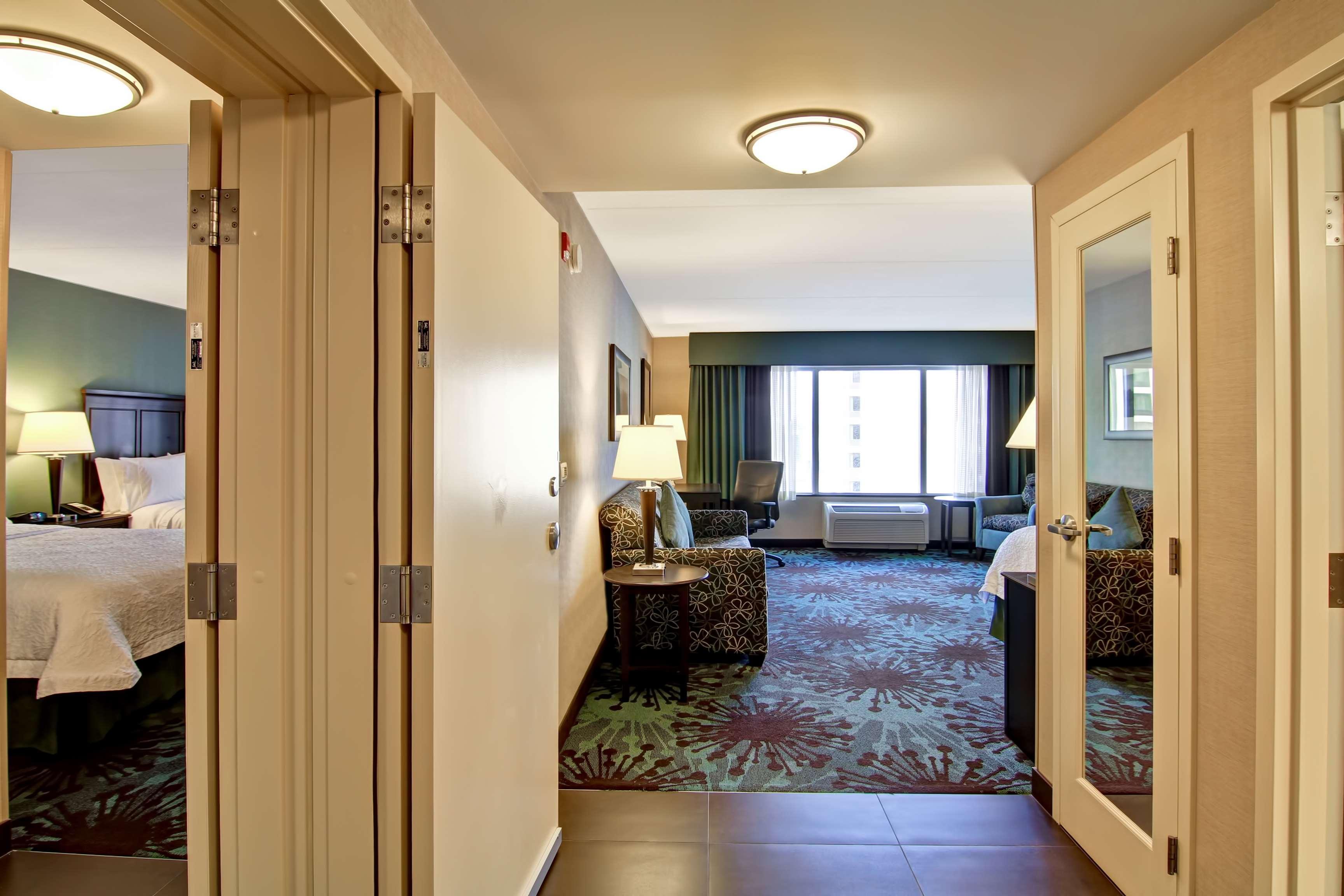 Hampton Inn By Hilton Toronto Airport Corporate Centre Екстериор снимка