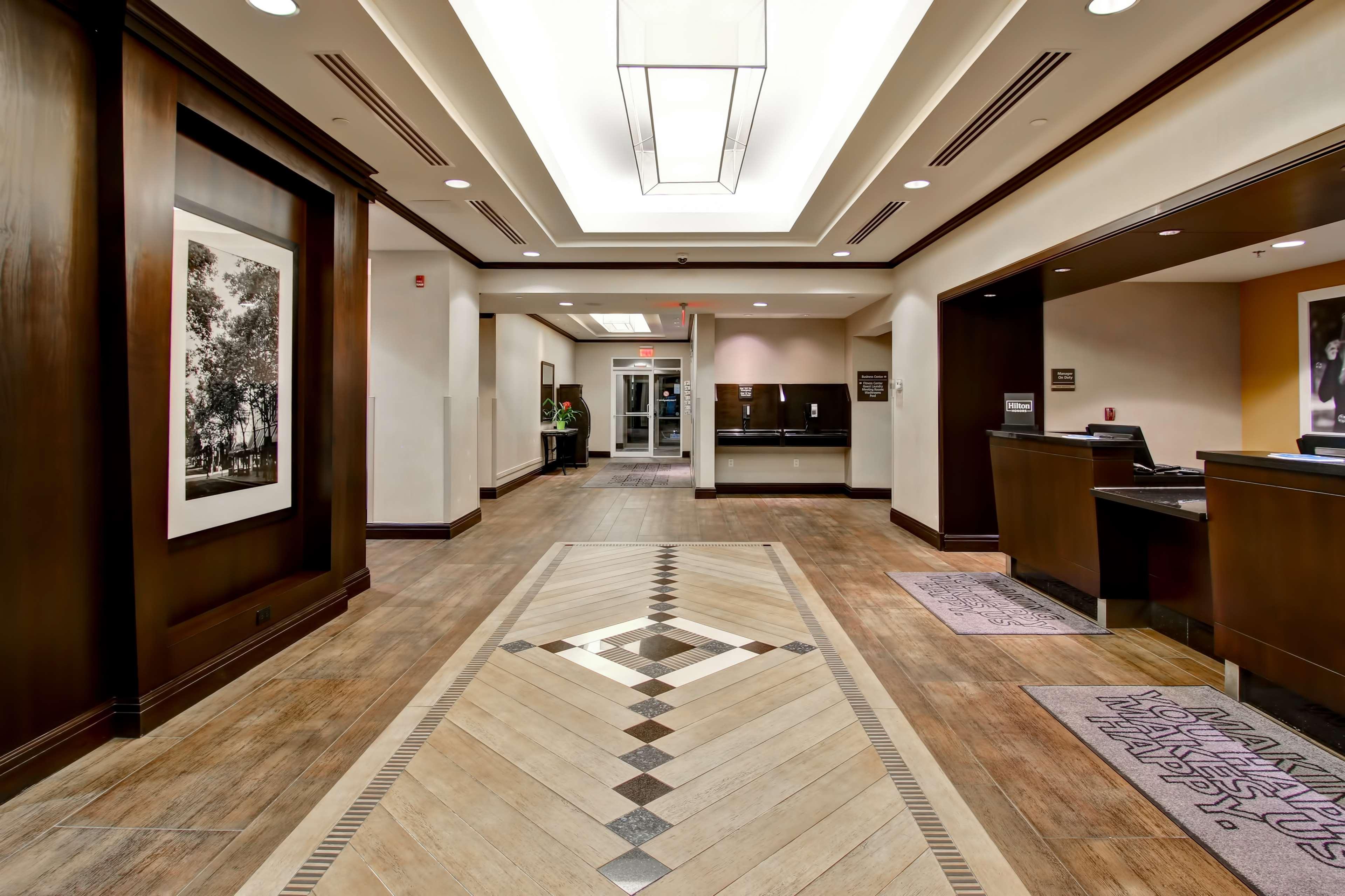 Hampton Inn By Hilton Toronto Airport Corporate Centre Екстериор снимка