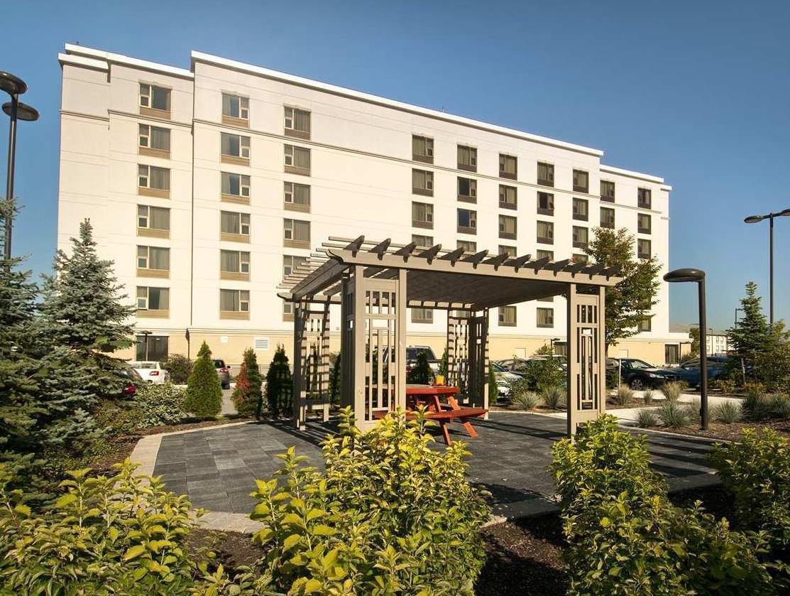 Hampton Inn By Hilton Toronto Airport Corporate Centre Екстериор снимка