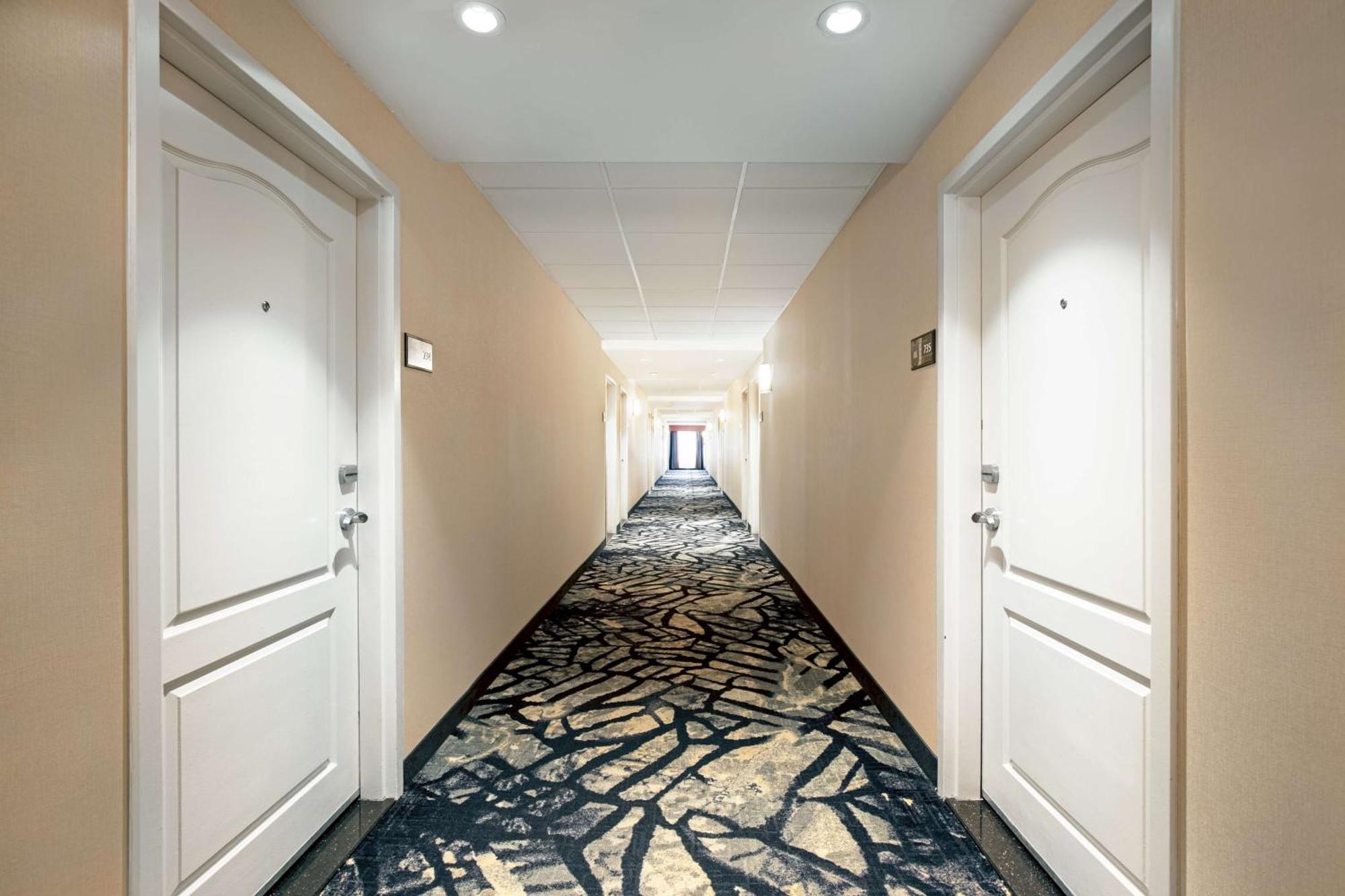 Hampton Inn By Hilton Toronto Airport Corporate Centre Екстериор снимка