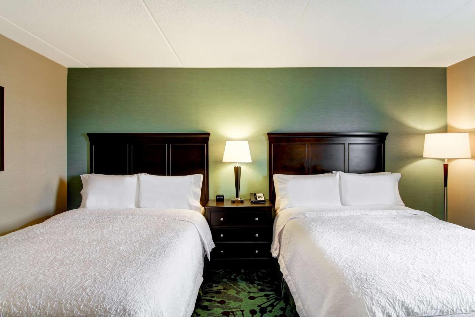 Hampton Inn By Hilton Toronto Airport Corporate Centre Екстериор снимка