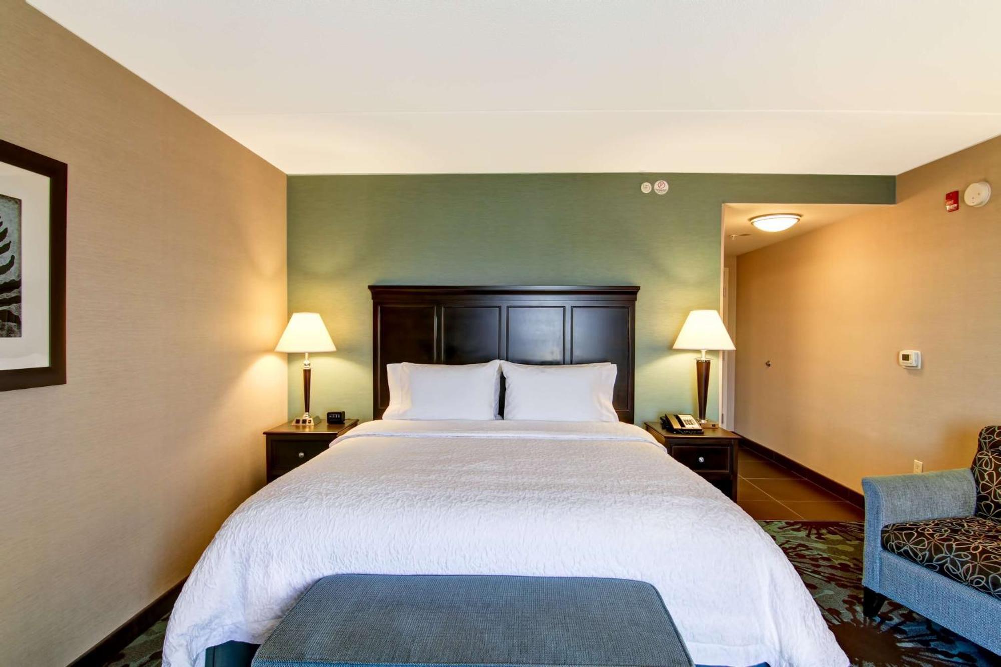 Hampton Inn By Hilton Toronto Airport Corporate Centre Екстериор снимка