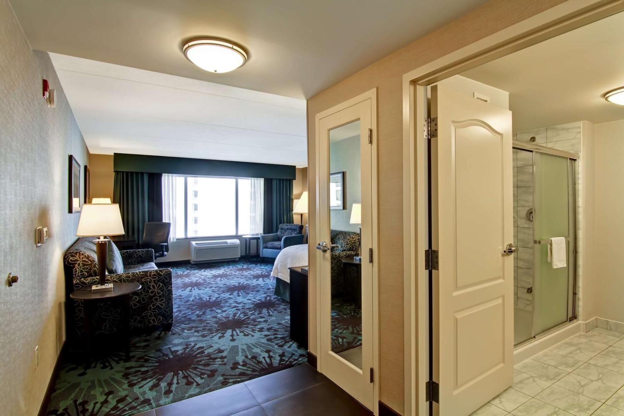 Hampton Inn By Hilton Toronto Airport Corporate Centre Екстериор снимка