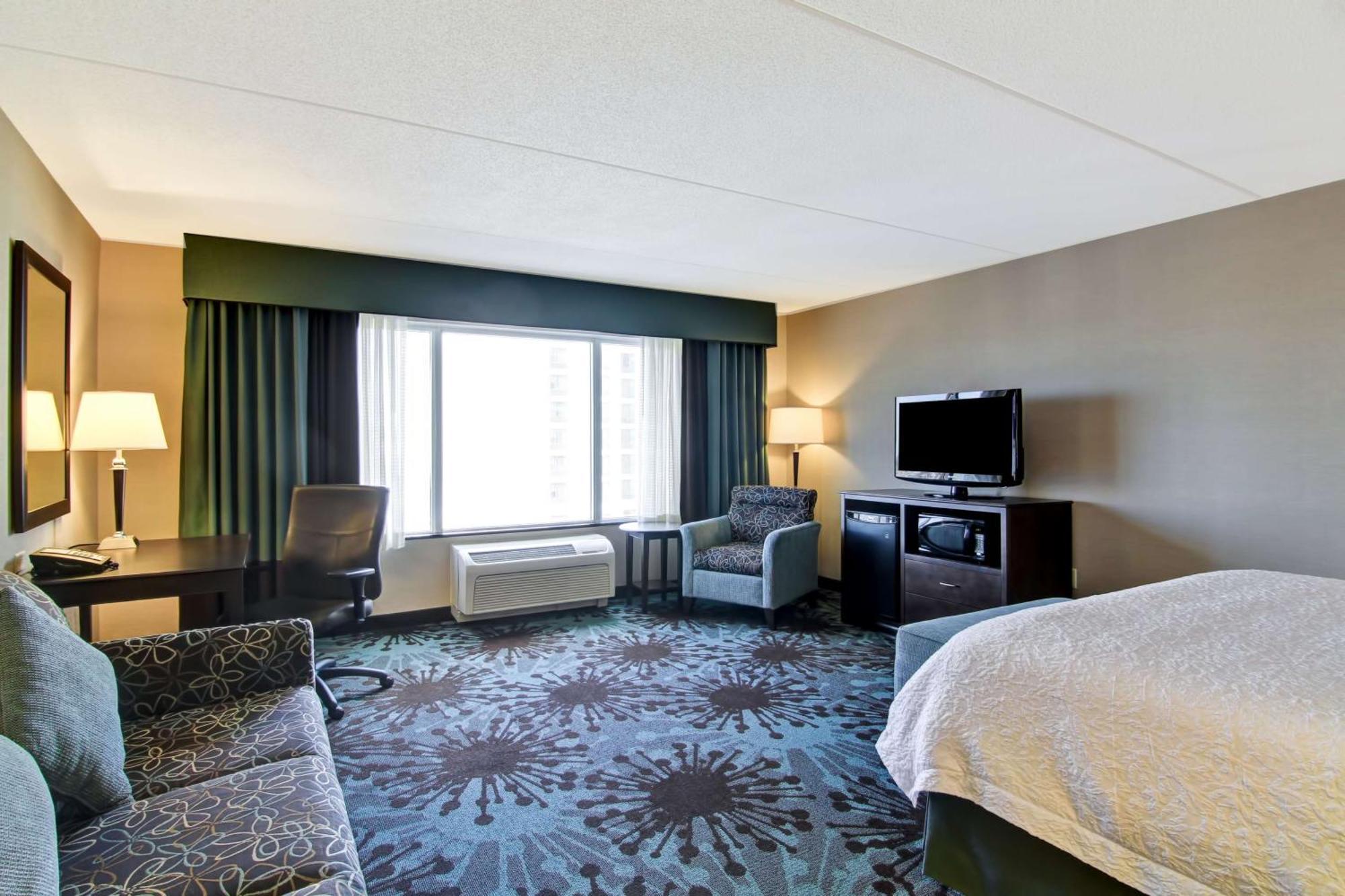 Hampton Inn By Hilton Toronto Airport Corporate Centre Екстериор снимка