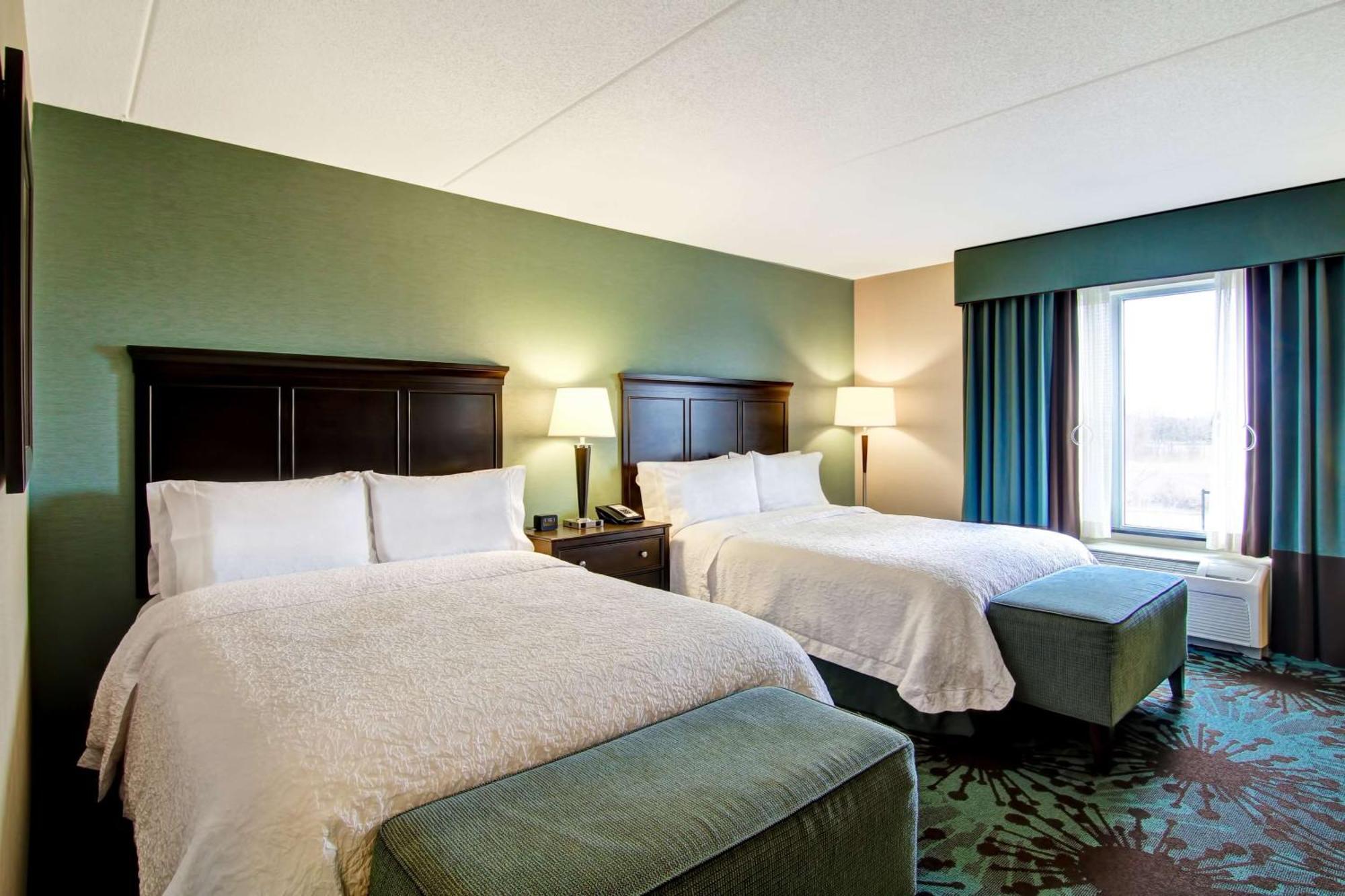 Hampton Inn By Hilton Toronto Airport Corporate Centre Екстериор снимка